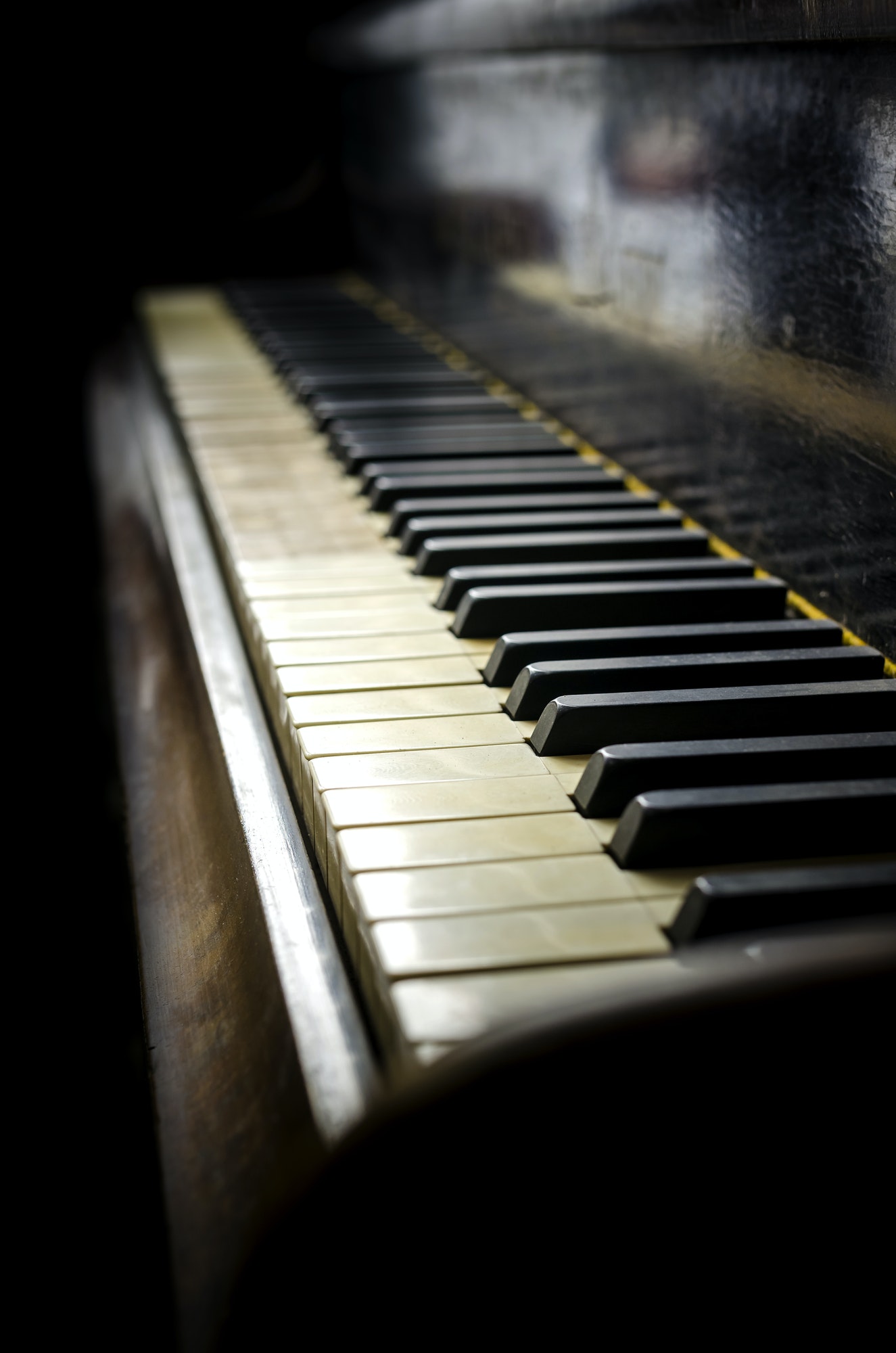 Old piano